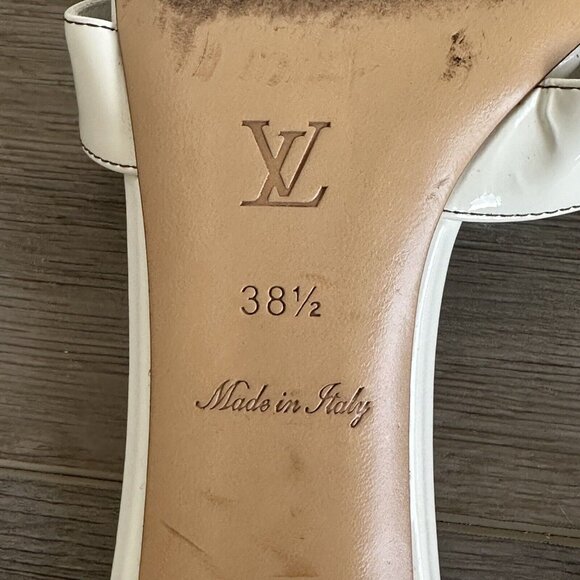 Louis Vuitton Sz 38.5 US 8.5 LV Logo White Patent Leather Slide Sandals Italy - Picture 10 of 11